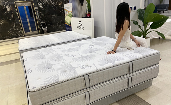 Nếu có thể, hãy trải nghiệm đệm trước khi chọn mua