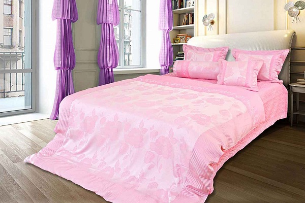 Các sản phẩm là chăn ga