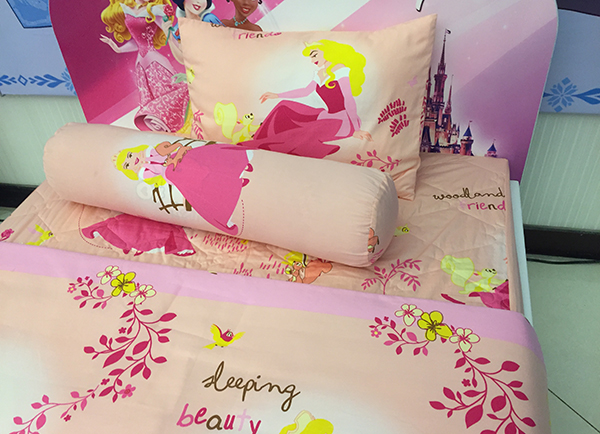 Chất liệu của bộ chăn ga gối Sông Hồng