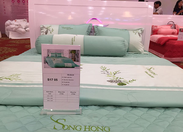 Chọn chăn ga gối Sông Hồng