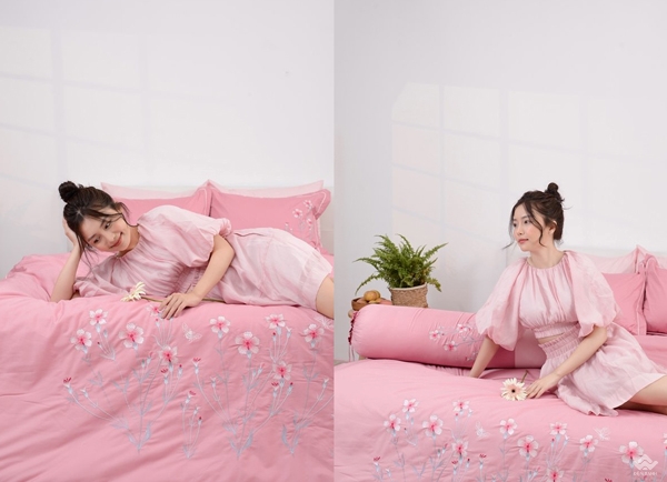 Chất liệu chăn ga gối Sông Hồng vô cùng mềm mịn, thân thiện với người dùng