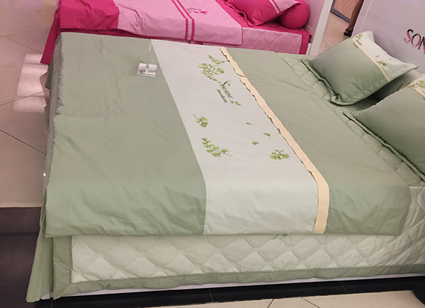 Sử dụng chăn ga gối Sông Hồng 100% Cotton